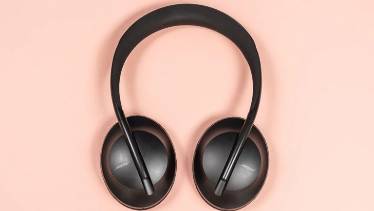 2024 Best Noise-Cancelling Headphones Recommendation