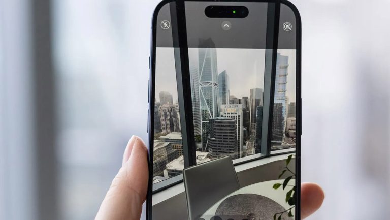 For Mobile Photography Lovers: A Real-World Camera Test of Three Flagship Phones